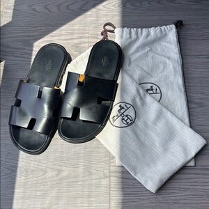 Hermes Izmir Black Leather Sandals size 44